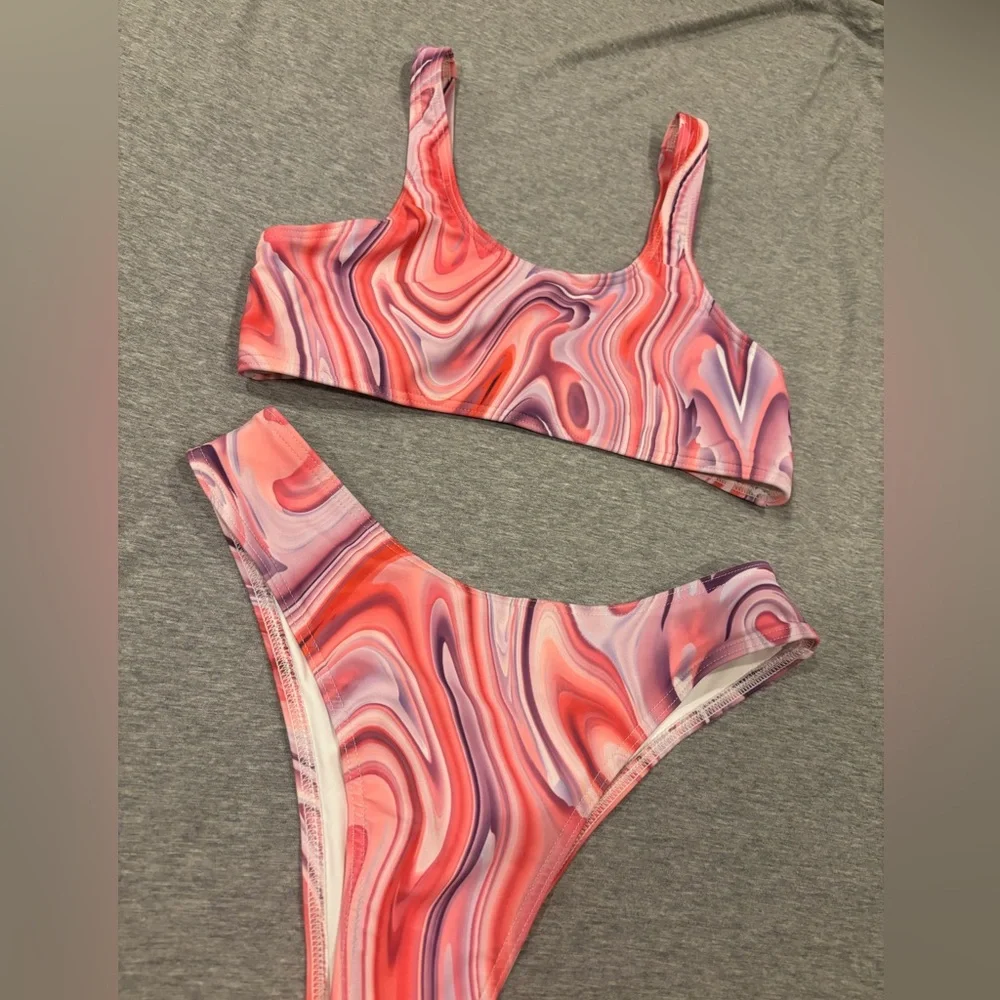 Abstract Fluid Pattern Bikini Swimsuit - Picture 4 of 4